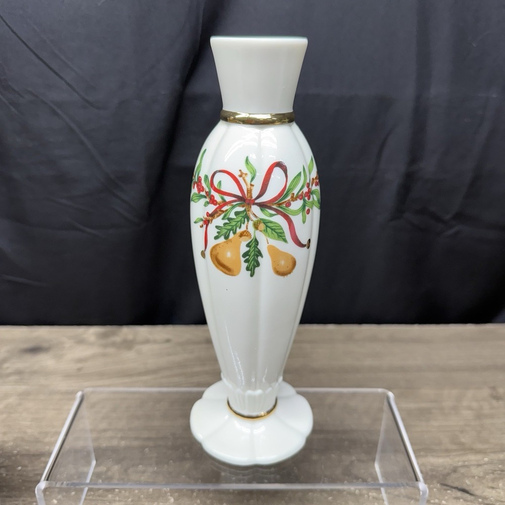 Vintage Royal Gallery Queensberry Christmas Bud Vase P4071QB White Gold Trim